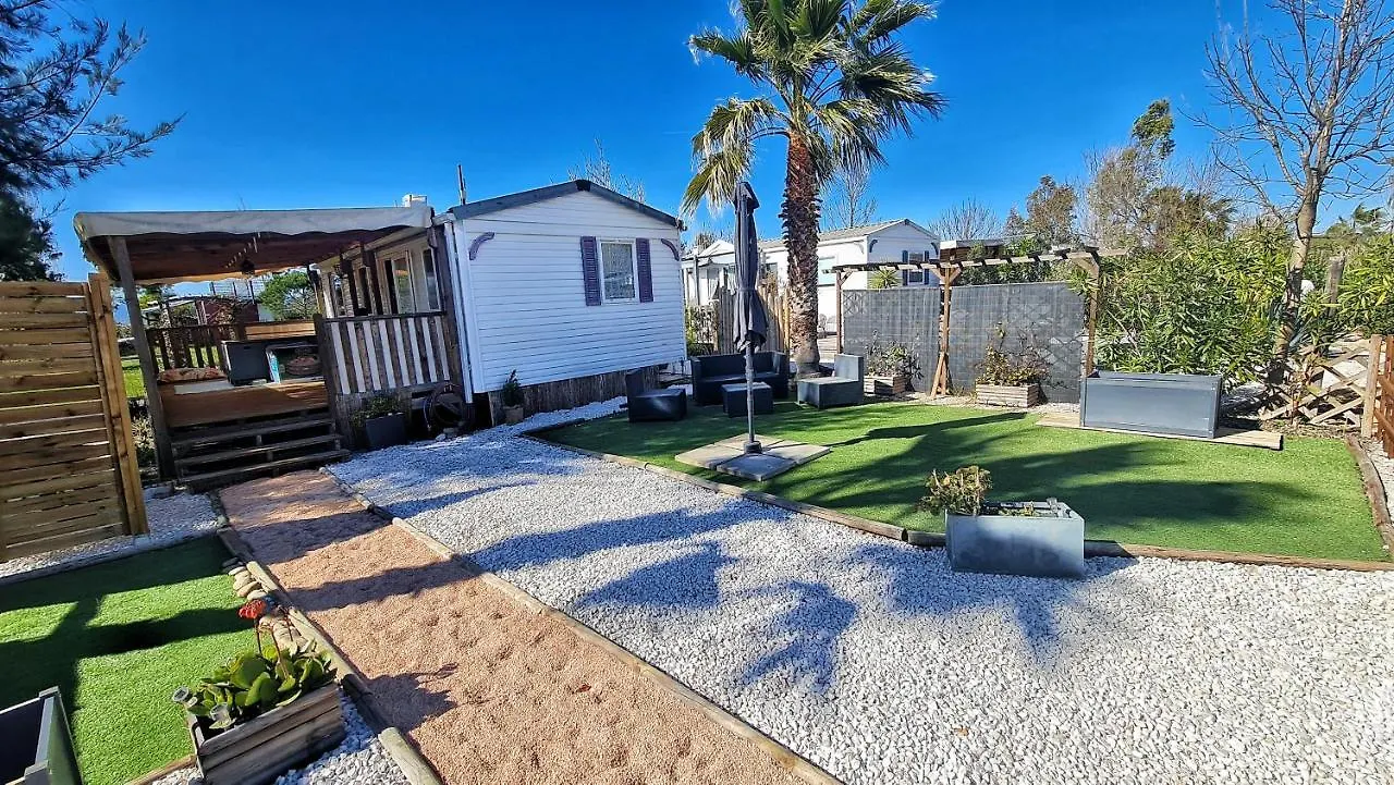 Campsite Mobil Home 6 Personnes Camping 4* Les Pins Maritimes Hyeres